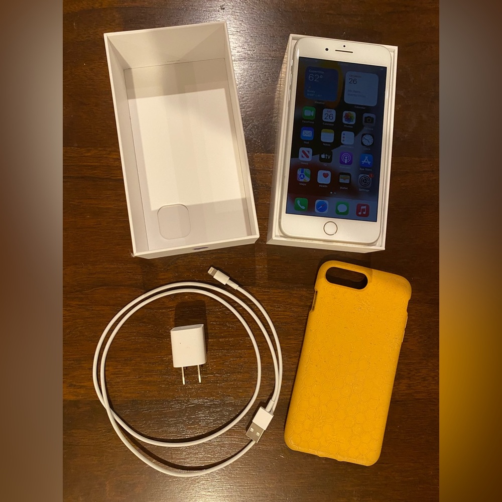 iPhone 8 Plus 64GB white